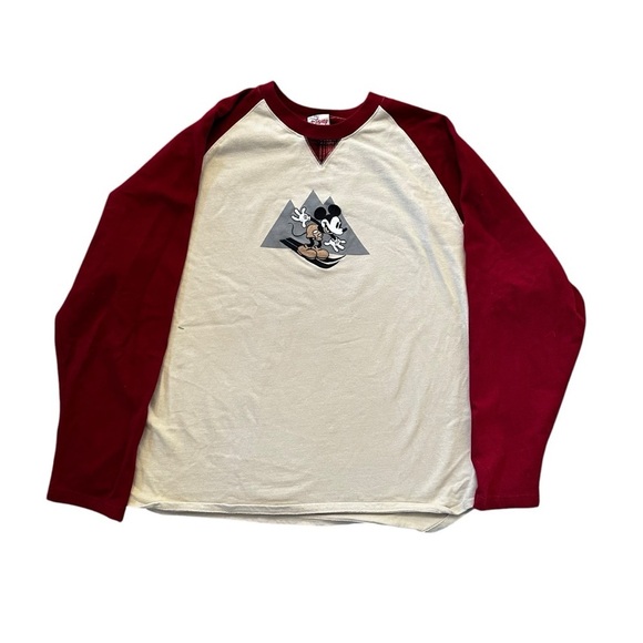 Disney Tops - VTG The Disney Store Mickey Skiing Tee 100% Cotton 3X